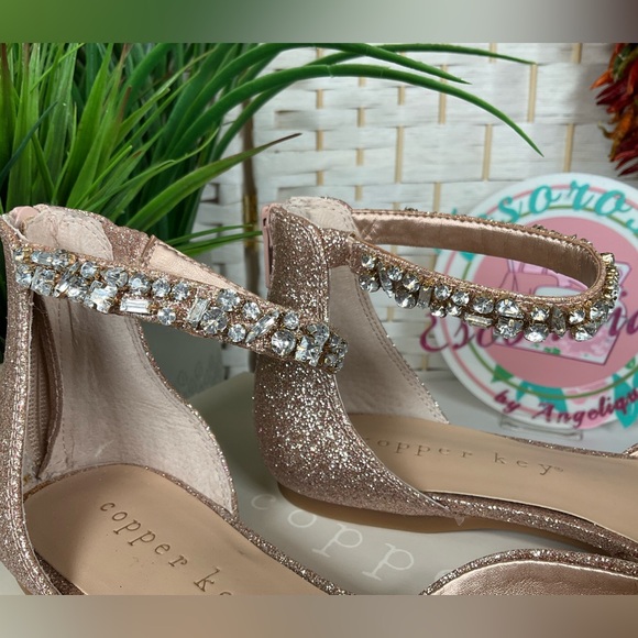 NIB- Copper Key Ankle Strap Shimmer, Blush Nude Women’s Flats - Picture 3 of 8